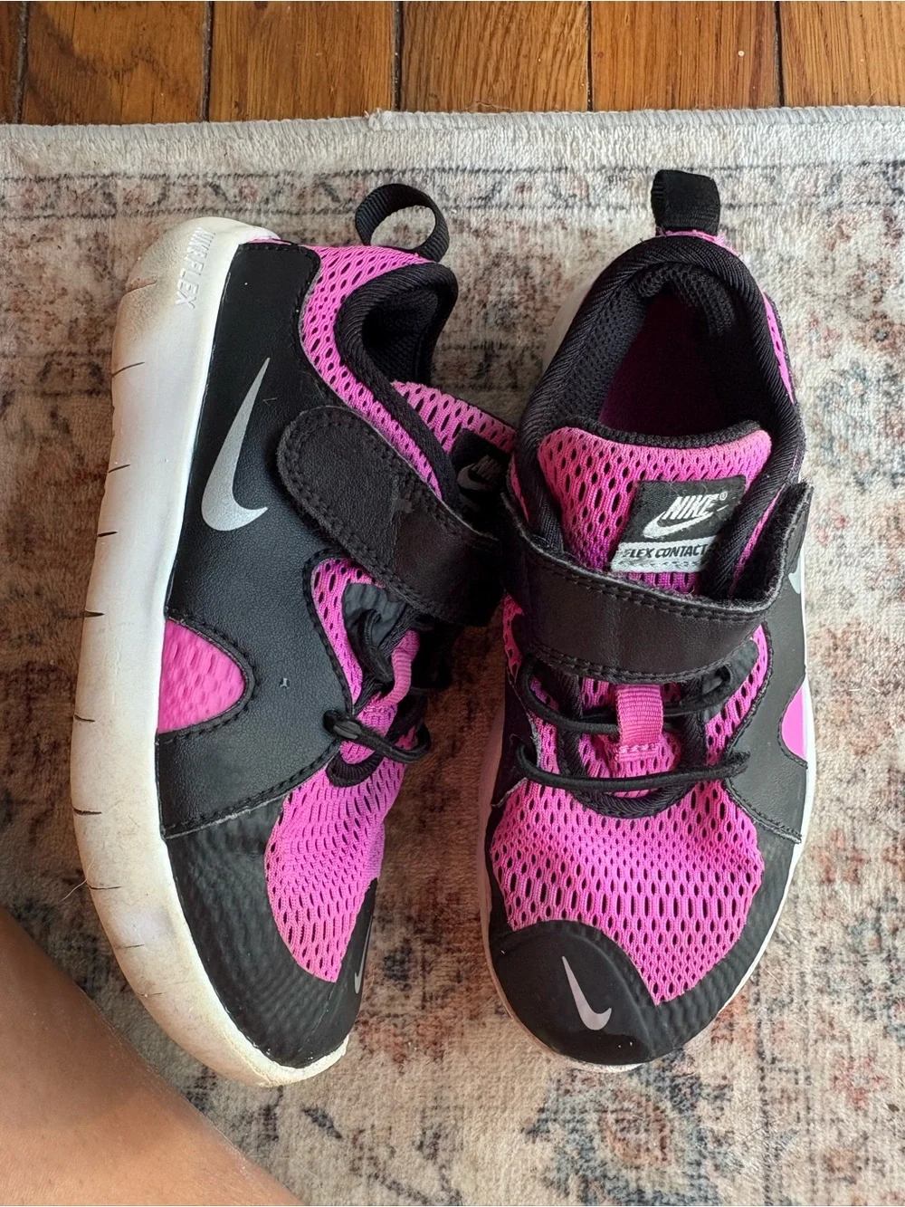 Girls Purple Mesh 12.5C Nike Velcro Sneakers lightweight